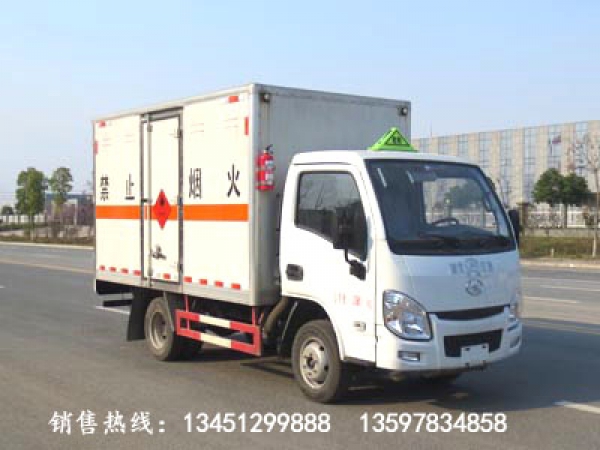 躍進易燃氣體運輸車(汽油國六)